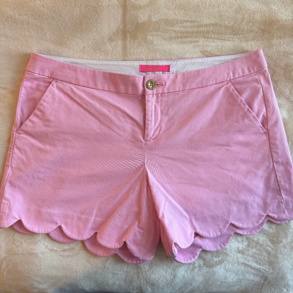 Lilly Pulitzer Pink Buttercup Shorts – Size 12 - Picture 1 of 3